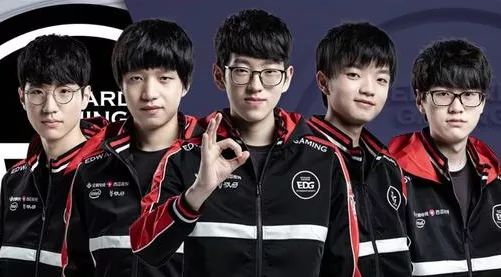 在比赛中 在比赛中